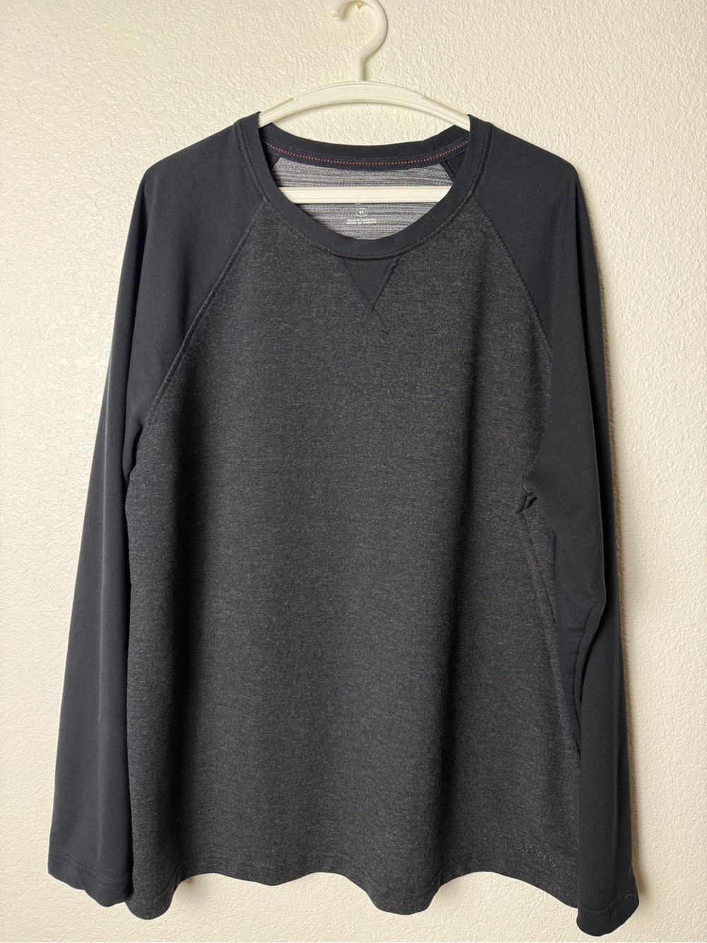 Orvis men’s  Black Charcoal Raglan longsleeve shirt size XL